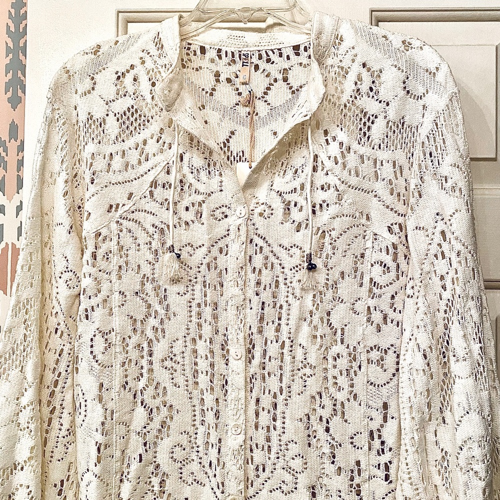 🌺🎉HP🎉🌺 NWT Spell & The Gypsy White Dove Fleetwood Lace Blouse - Picture 9 of 16